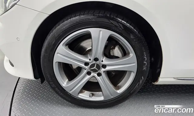 Mercedes-Benz E-Class 2017 2.0 АКПП, миниатюра 4