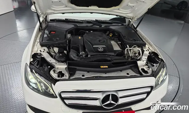 Mercedes-Benz E-Class 2017 2.0 АКПП, миниатюра 5