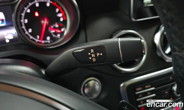 Mercedes-Benz GLA-Class 2017 2.0 АКПП, миниатюра 11