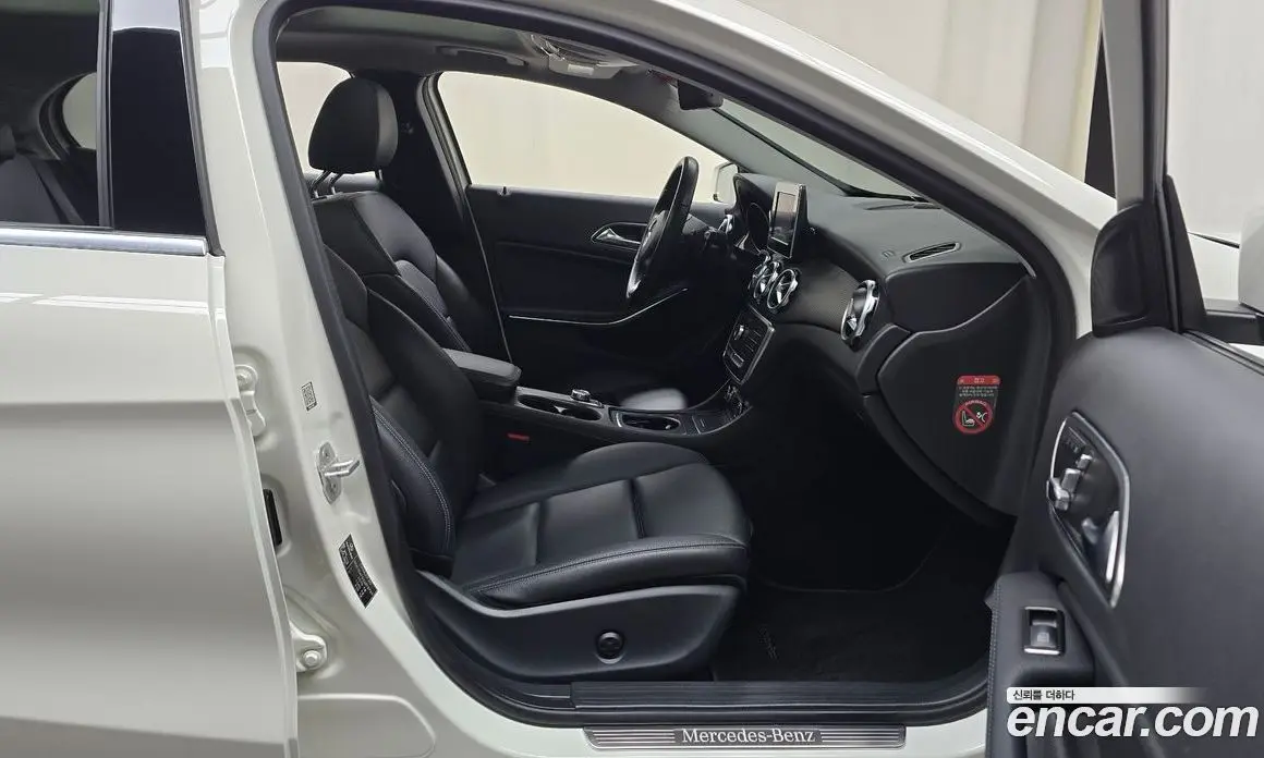 Mercedes-Benz GLA-Class 2017 2.0 АКПП, фото 15
