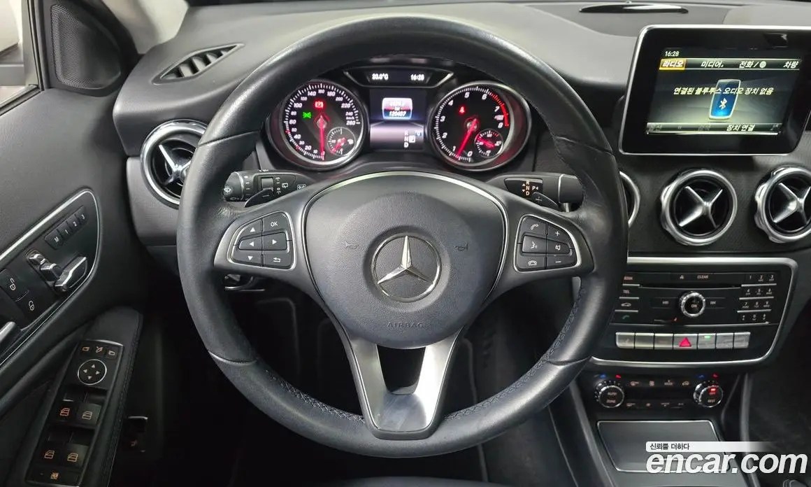 Mercedes-Benz GLA-Class 2017 2.0 АКПП, фото 17