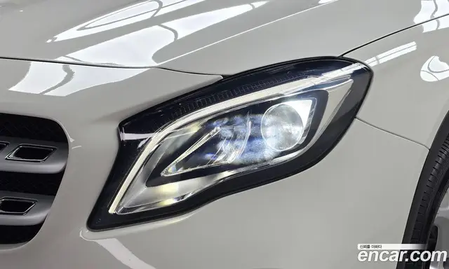 Mercedes-Benz GLA-Class 2017 2.0 АКПП, миниатюра 7