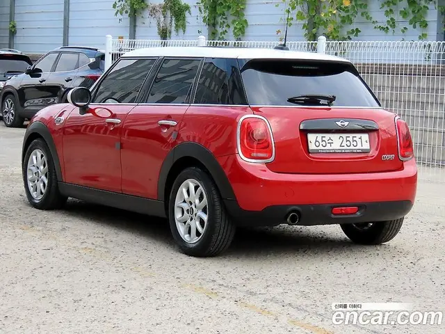 Mini Cooper 2017 1.5 АКПП, миниатюра 2