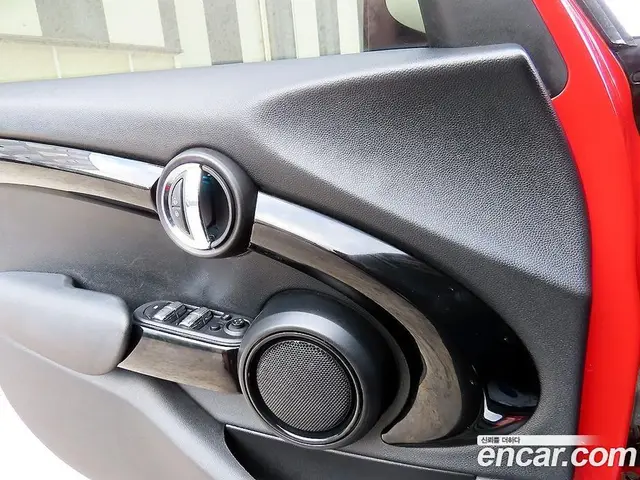 Mini Cooper 2017 1.5 АКПП, миниатюра 12