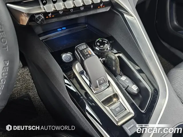 Peugeot 3008 2020 1.5 АКПП, миниатюра 9