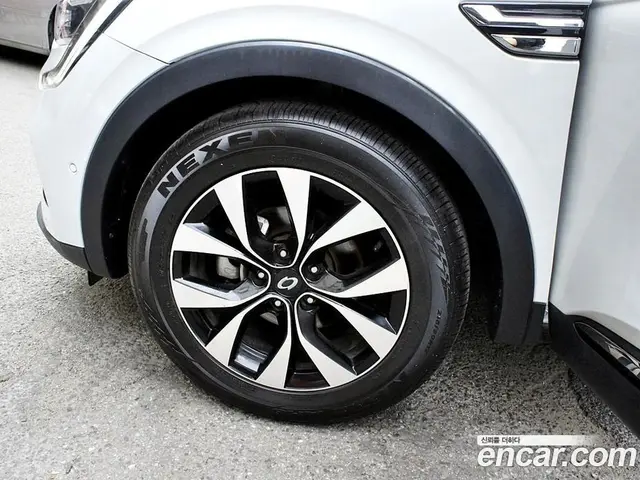 Renault (Samsung) XM3 2022 1.6 АКПП, миниатюра 2 Renault (Samsung) XM3 2022 1.6 АКПП, миниатюра 2