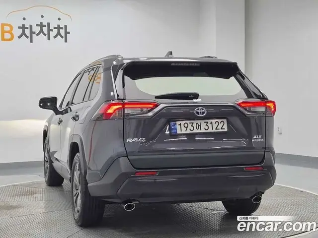 Toyota RAV4 2023 2.5 АКПП, миниатюра 2 Toyota RAV4 2023 2.5 АКПП, миниатюра 2