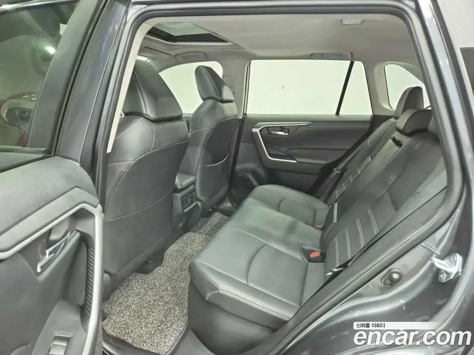 Toyota RAV4 2023 2.5 АКПП, фото 12 Toyota RAV4 2023 2.5 АКПП, фото 12