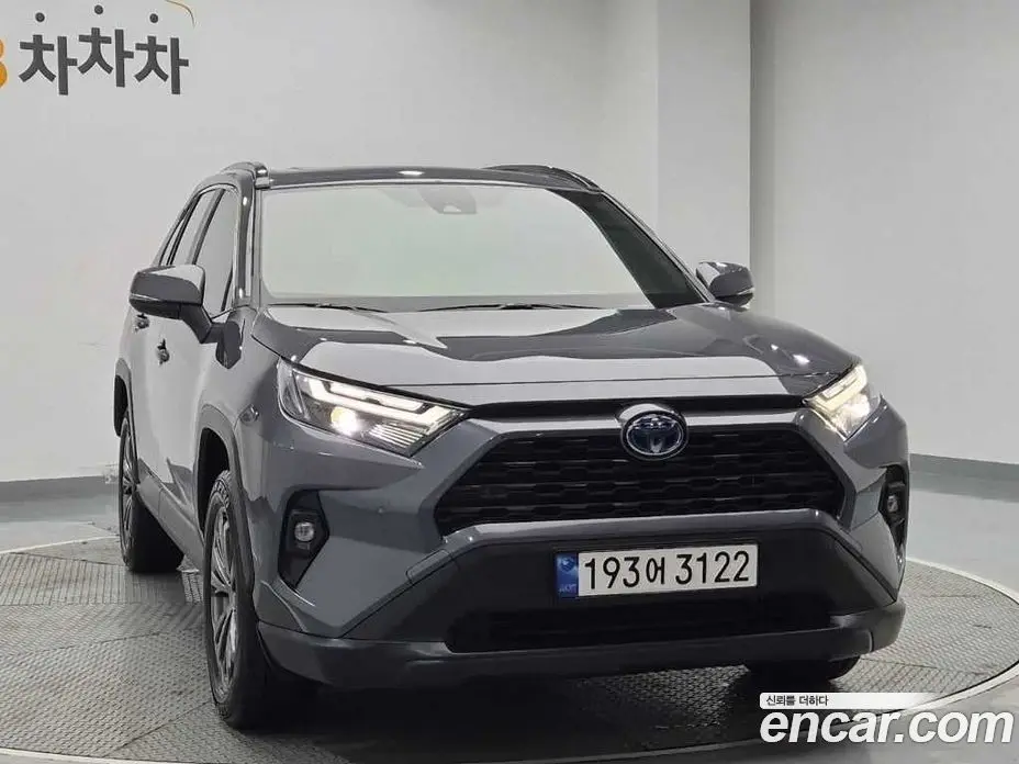 Toyota RAV4 2023 2.5 АКПП, фото 4 Toyota RAV4 2023 2.5 АКПП, фото 4