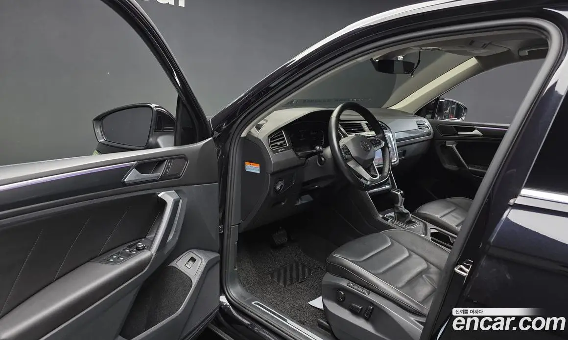 Volkswagen Tiguan 2021 2.0 АКПП, фото 13
