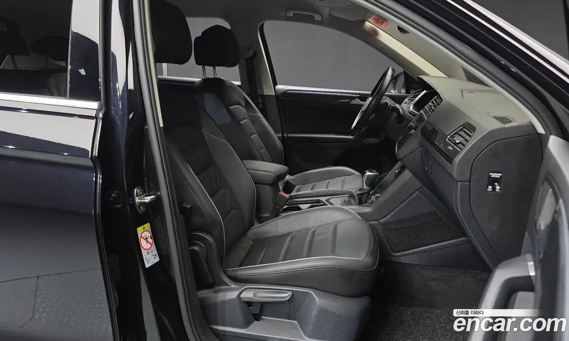 Volkswagen Tiguan 2021 2.0 АКПП, фото 17