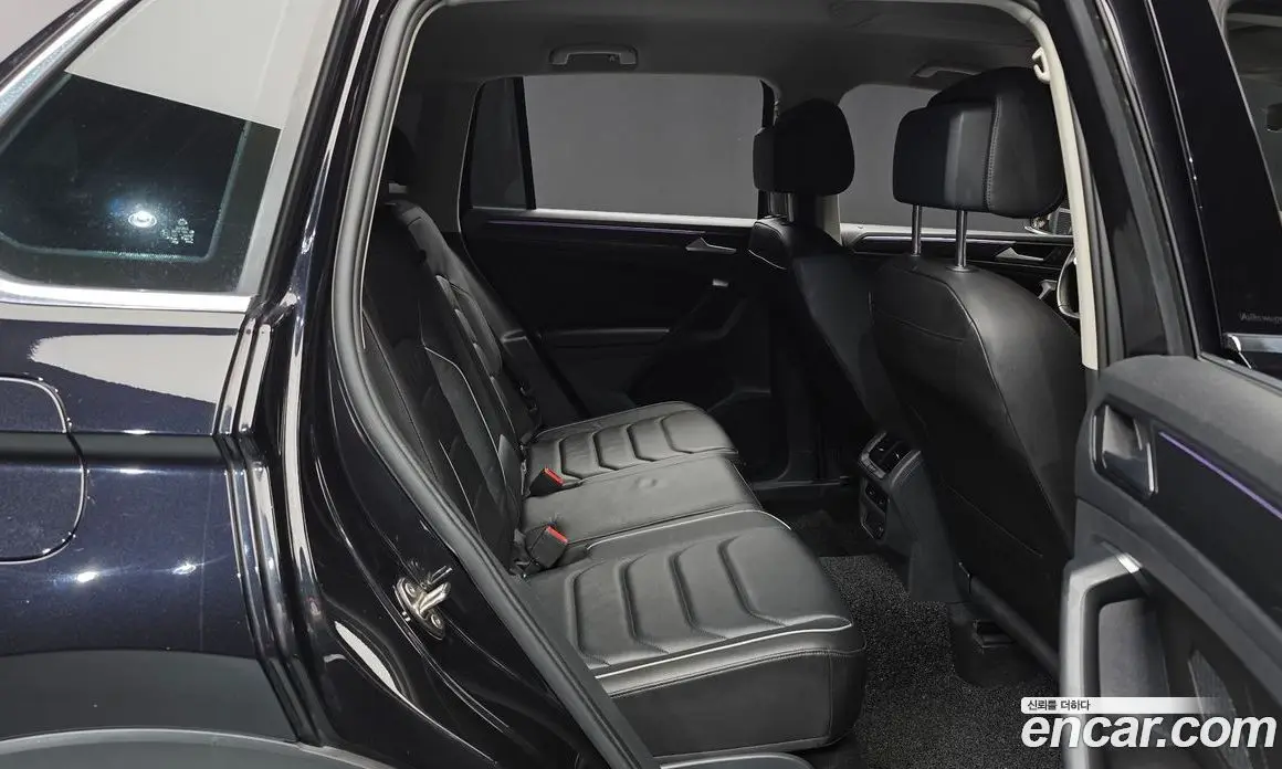 Volkswagen Tiguan 2021 2.0 АКПП, фото 18