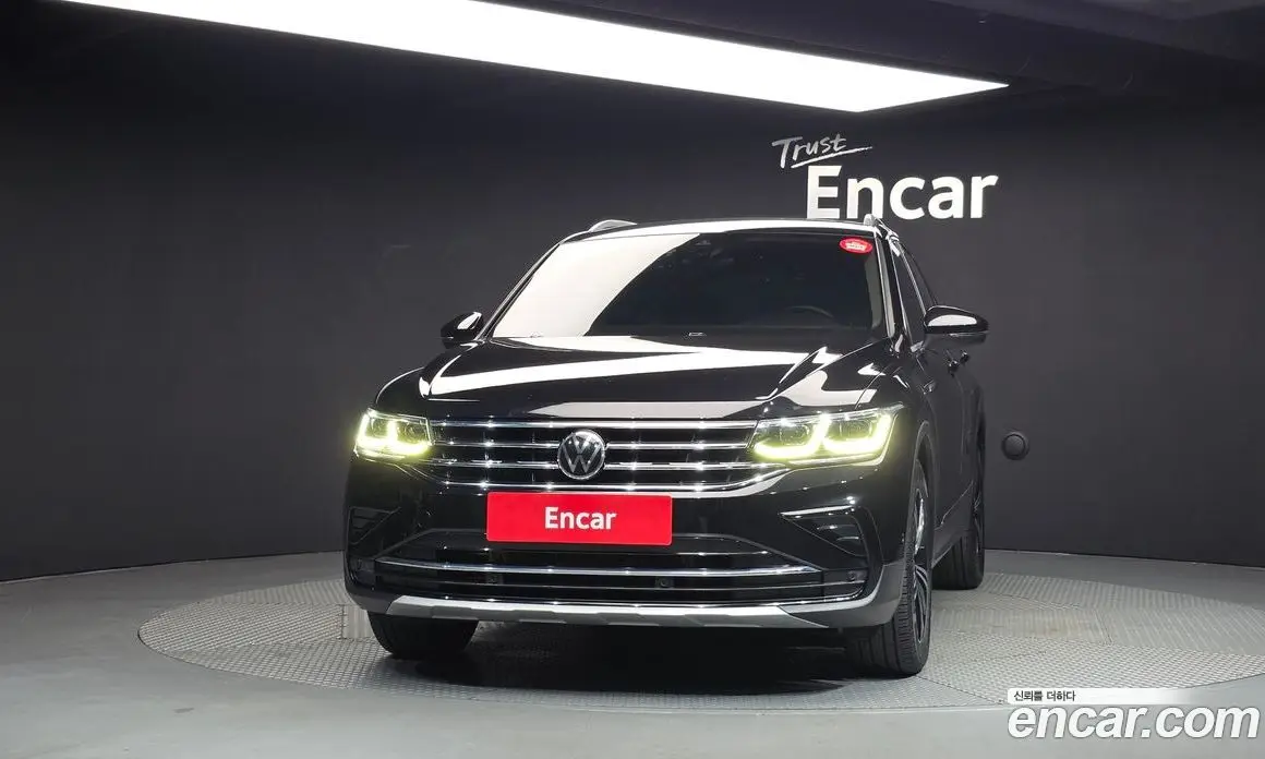 Volkswagen Tiguan 2021 2.0 АКПП, фото 3