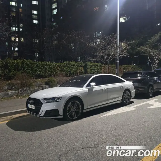 Audi S8 2021 4.0 АКПП, миниатюра 3