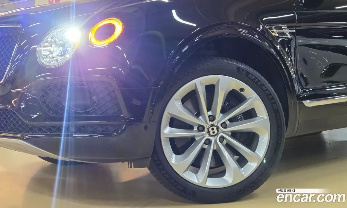 Bentley Bentayga 2020 4.0 АКПП, фото 10