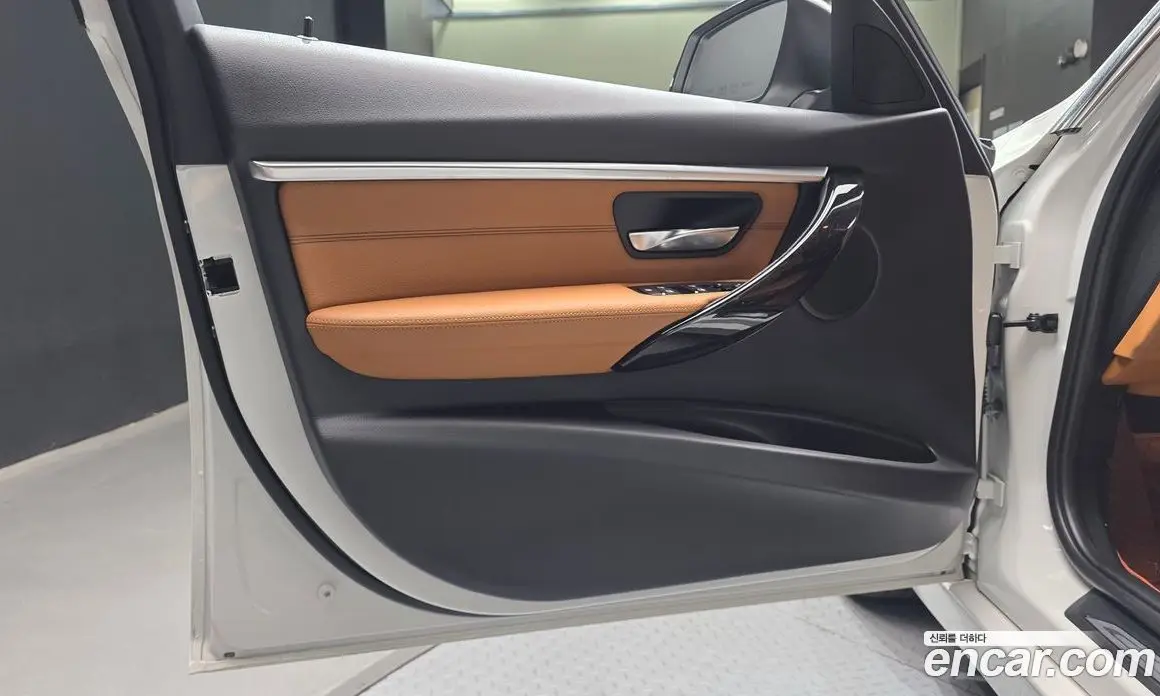 BMW 3 серия 2018 2.0 АКПП, фото 14