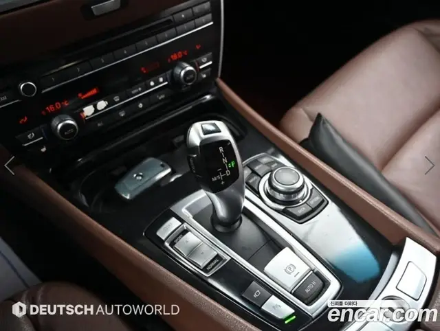 BMW 5 серия 2010 3.0 АКПП, миниатюра 9