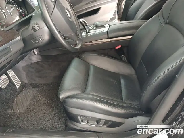 BMW 7 серия 2010 3.0 АКПП, миниатюра 10