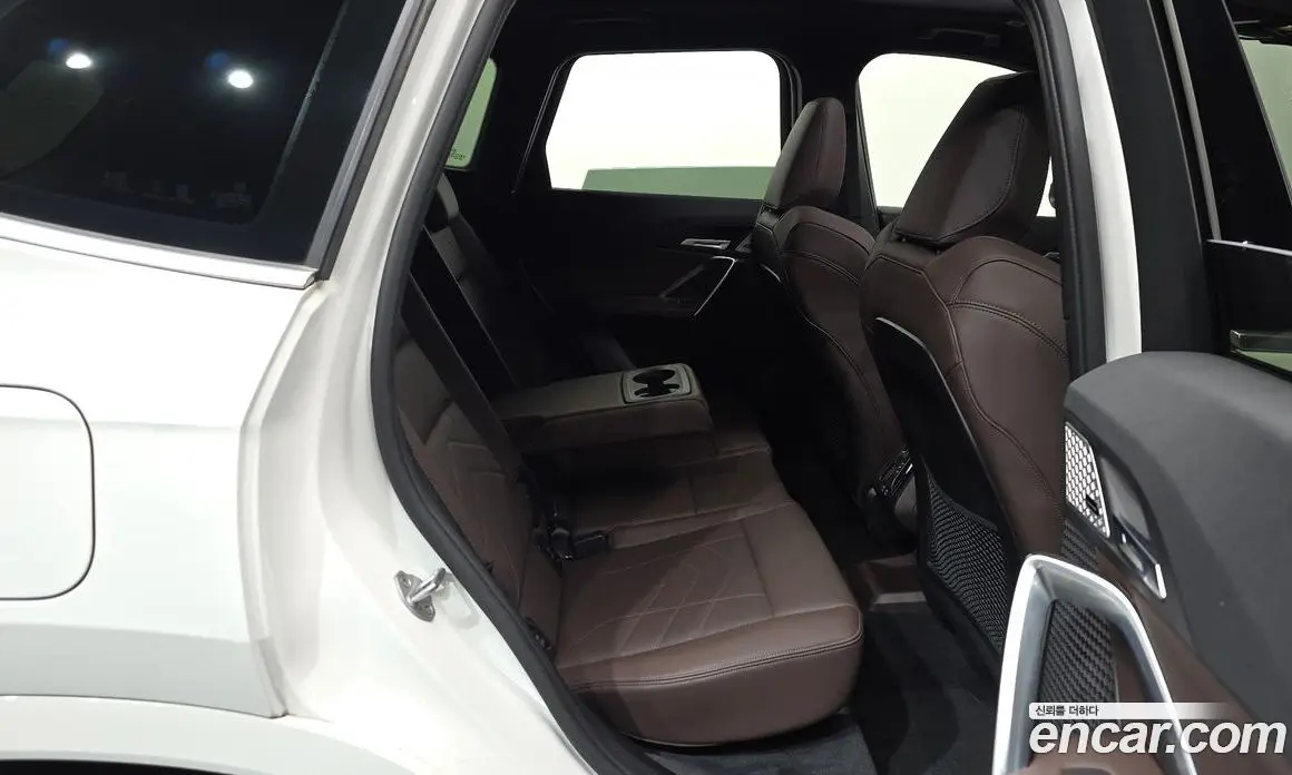 BMW X1 2024 2.0 АКПП, фото 11
