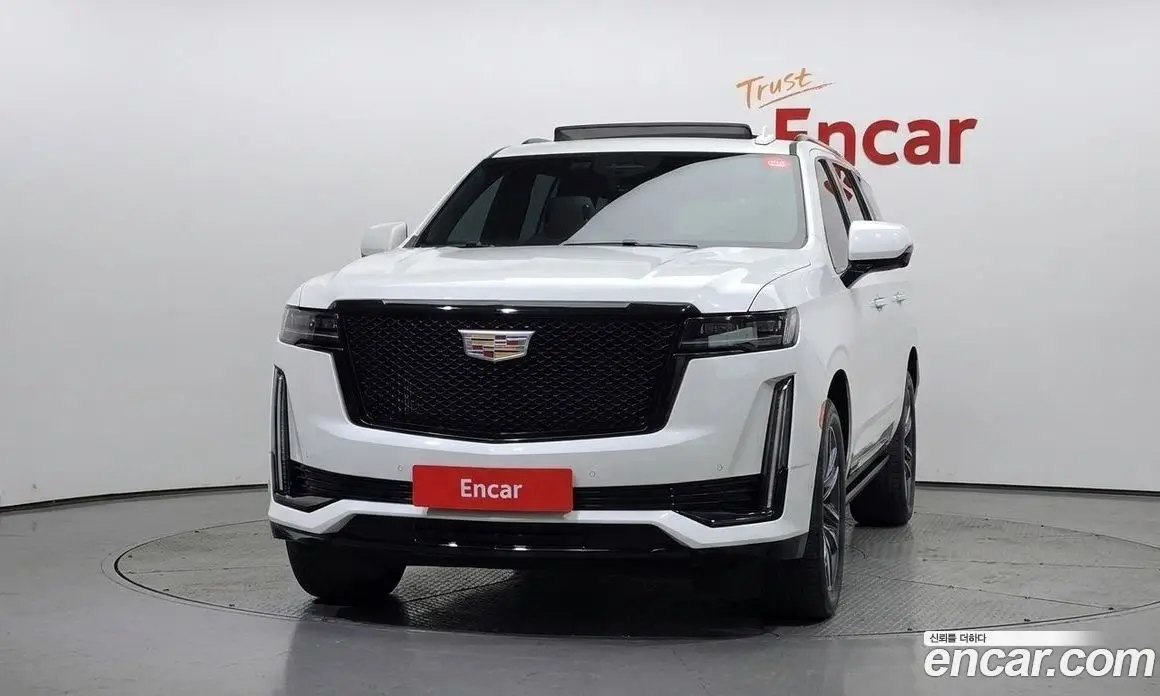 Cadillac Escalade 2023 6.2 АКПП, фото 3