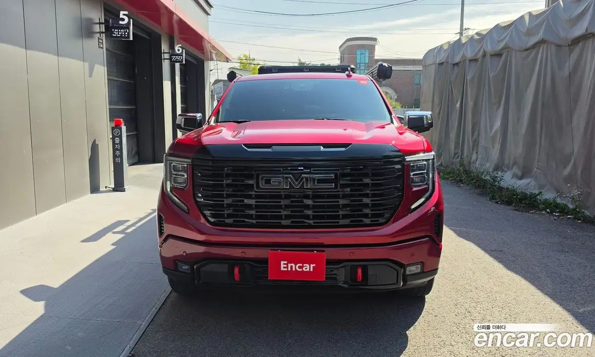 GMC Sierra 2023 6.2 АКПП, фото 3