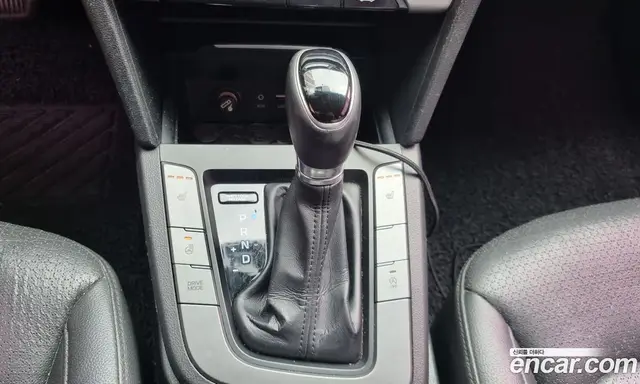 Hyundai Avante 2015 1.6 АКПП, миниатюра 9