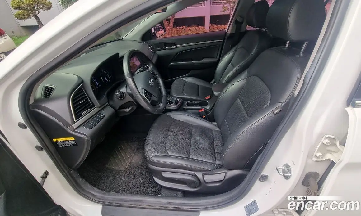 Hyundai Avante 2015 1.6 АКПП, фото 10