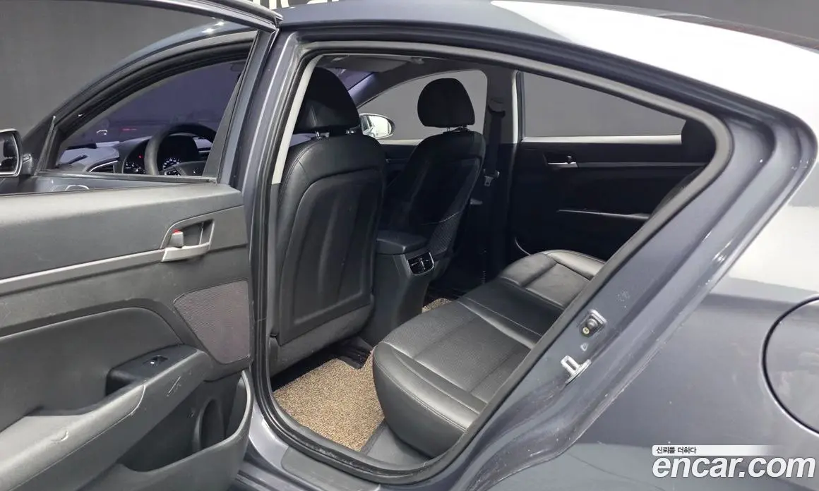 Hyundai Avante 2015 1.6 АКПП, фото 16