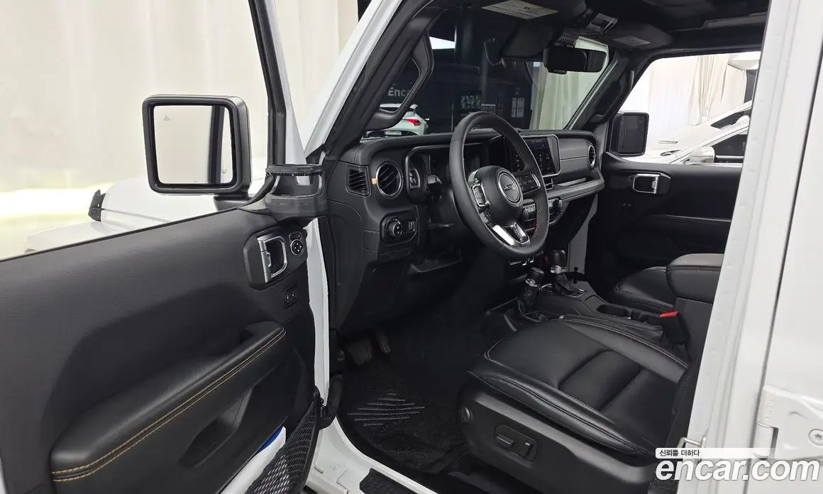 Jeep Wrangler 2024 2.0 АКПП, фото 13 Jeep Wrangler 2024 2.0 АКПП, фото 13