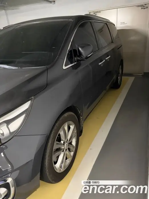 Kia Carnival, 2015, 275 235 км