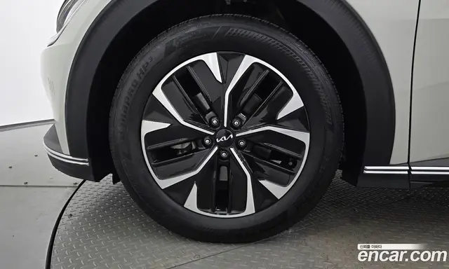 Kia EV6 2022 0.1 АКПП, миниатюра 5 Kia EV6 2022 0.1 АКПП, миниатюра 5