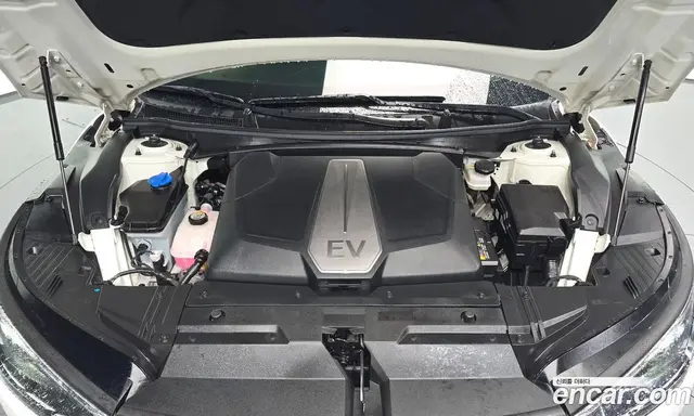 Kia EV6 2023 0.1 АКПП, миниатюра 6 Kia EV6 2023 0.1 АКПП, миниатюра 6