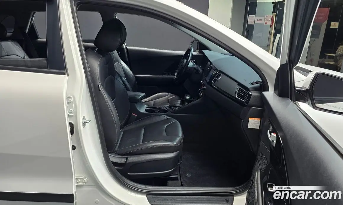 Kia Niro 2016 1.6 АКПП, фото 17