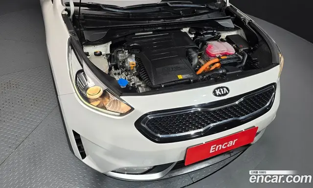 Kia Niro 2016 1.6 АКПП, миниатюра 6