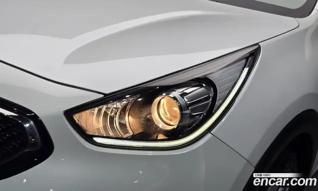 Kia Niro 2016 1.6 АКПП, миниатюра 8
