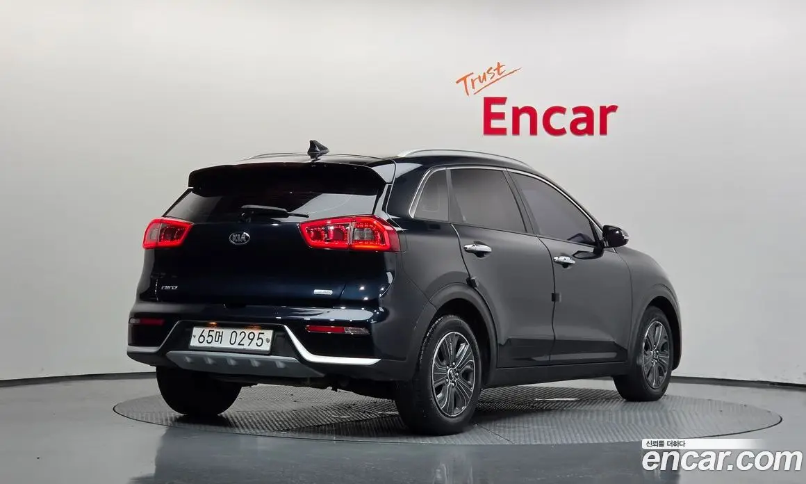 Kia Niro 2016 1.6 АКПП, фото 2 Kia Niro 2016 1.6 АКПП, фото 2