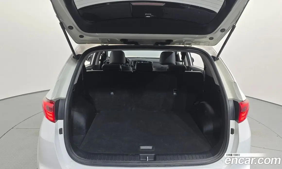Kia Sportage 2018 1.7 АКПП, фото 17