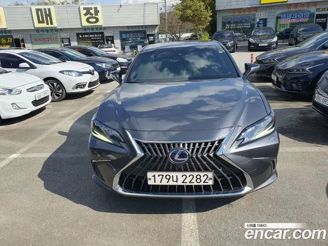 Lexus ES, 2021, 72 900 км