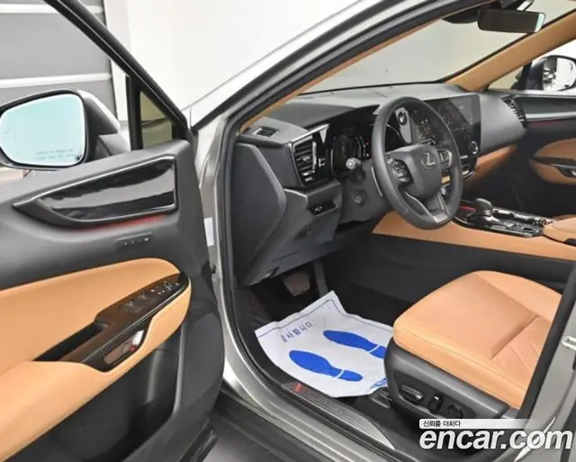 Lexus NX 2024 2.5 АКПП, миниатюра 9