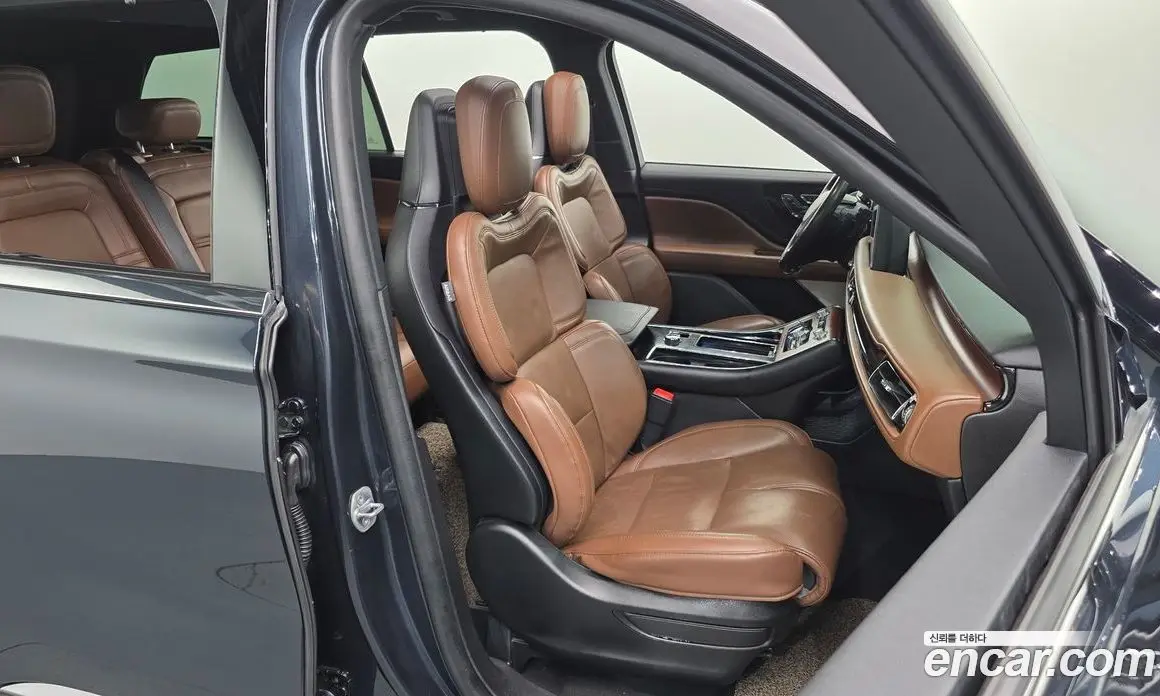 Lincoln Aviator 2022 3.0 АКПП, фото 17