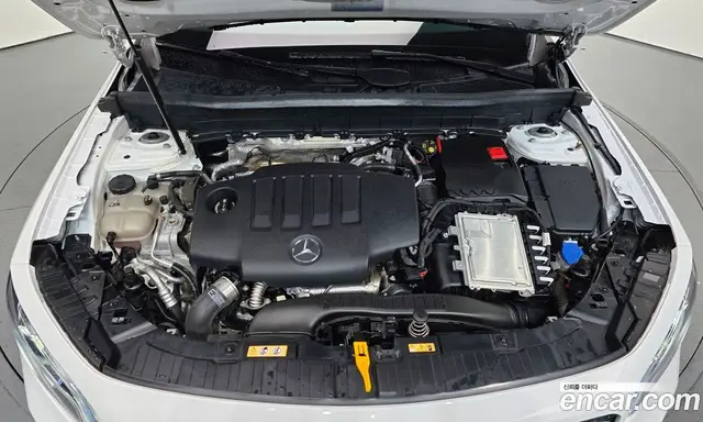 Mercedes-Benz GLB-Class 2022 1.9 АКПП, миниатюра 6 Mercedes-Benz GLB-Class 2022 1.9 АКПП, миниатюра 6