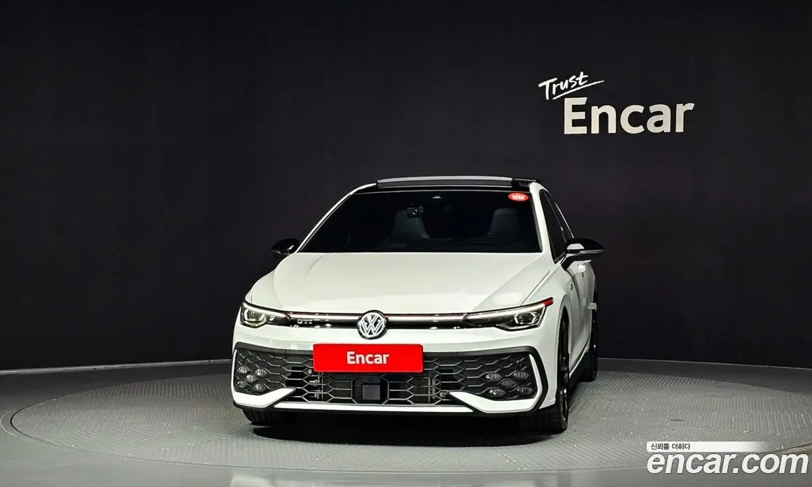 Volkswagen Golf 2025 2.0 АКПП, фото 3
