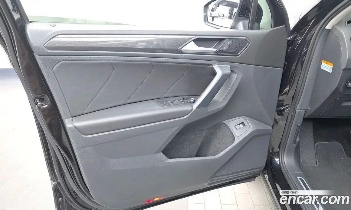 Volkswagen Tiguan 2020 2.0 АКПП, фото 13
