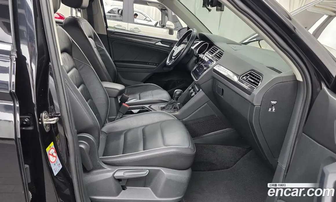 Volkswagen Tiguan 2020 2.0 АКПП, фото 15
