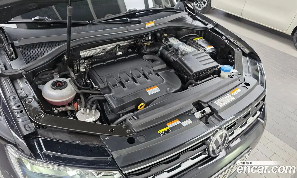 Volkswagen Tiguan 2020 2.0 АКПП, фото 5