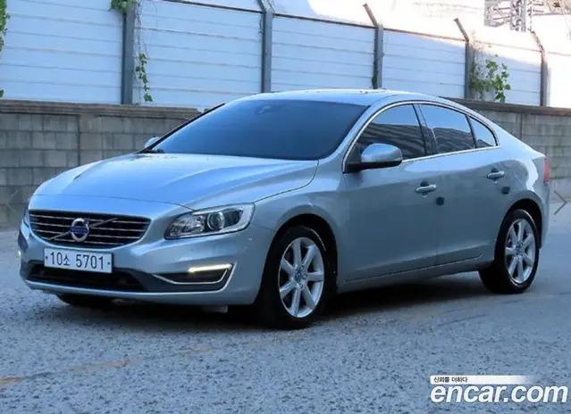 Volvo S60 2017 2.0 АКПП, миниатюра 2 Volvo S60 2017 2.0 АКПП, миниатюра 2