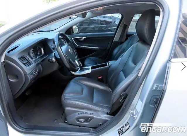 Volvo S60 2017 2.0 АКПП, миниатюра 5 Volvo S60 2017 2.0 АКПП, миниатюра 5