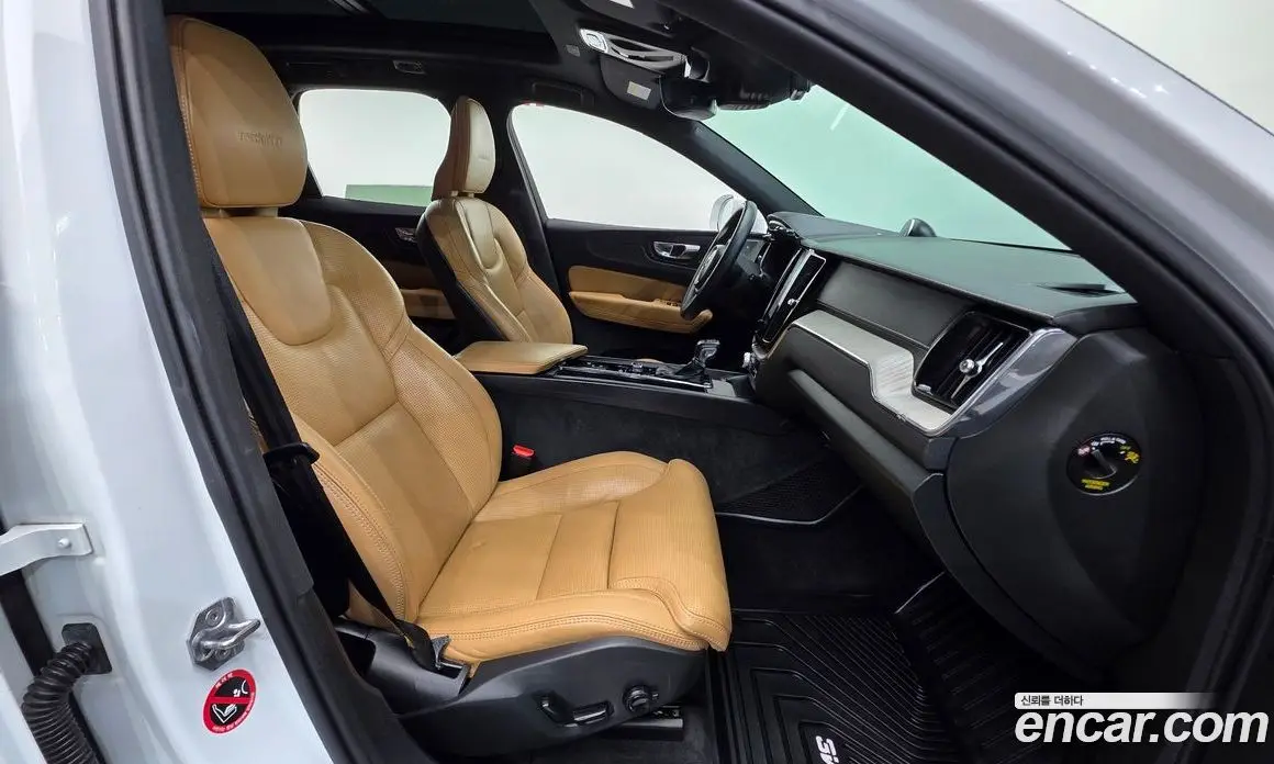 Volvo XC60 2019 2.0 АКПП, фото 13