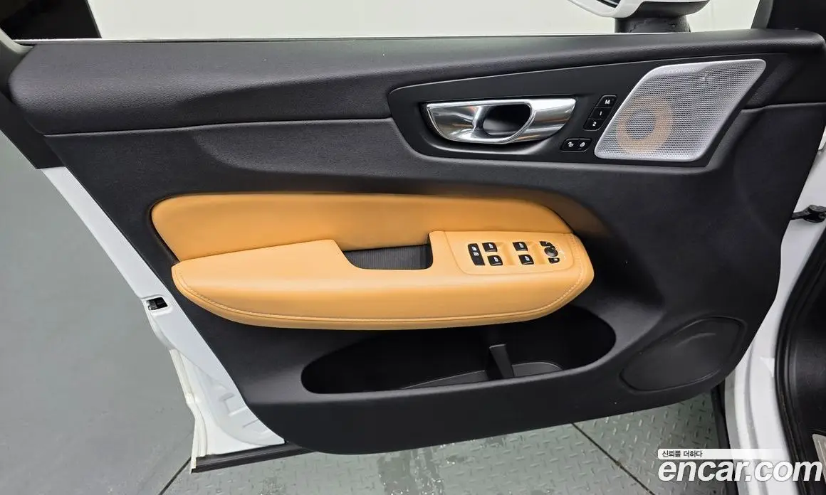 Volvo XC60 2019 2.0 АКПП, фото 14
