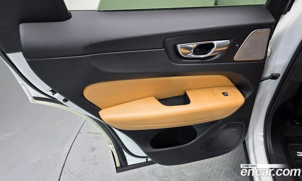 Volvo XC60 2019 2.0 АКПП, фото 15